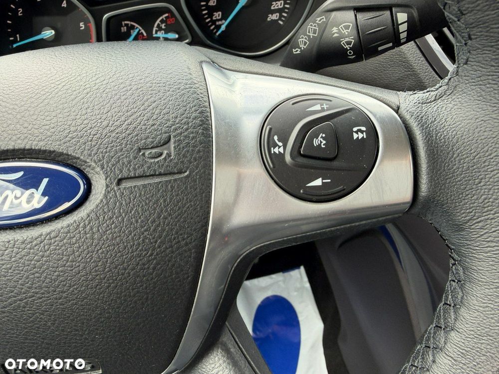 Ford Kuga - 20