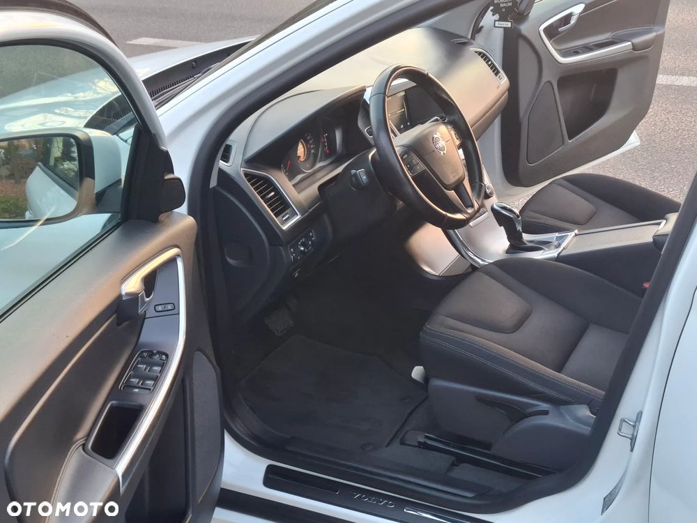 Volvo XC 60 D3 Geartronic Summum - 10