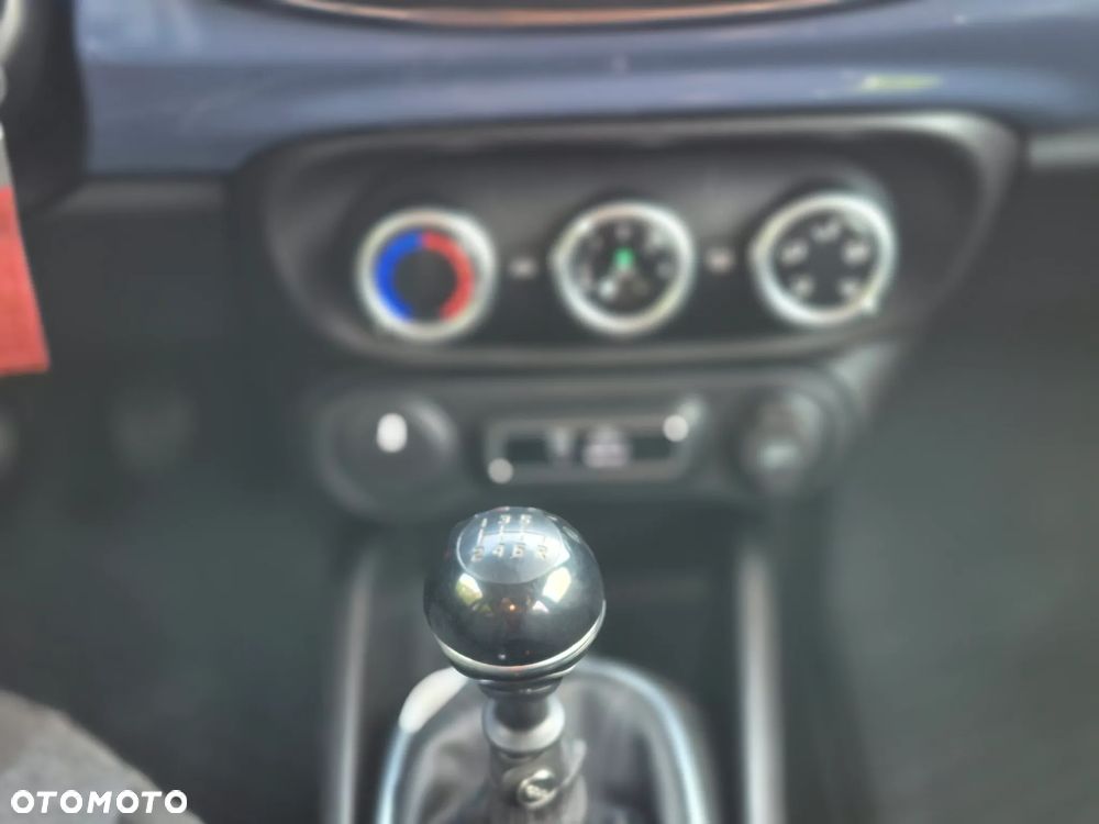 Fiat 500L 1.4 16V Easy - 25