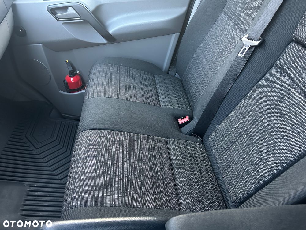 Mercedes-Benz Sprinter - 19