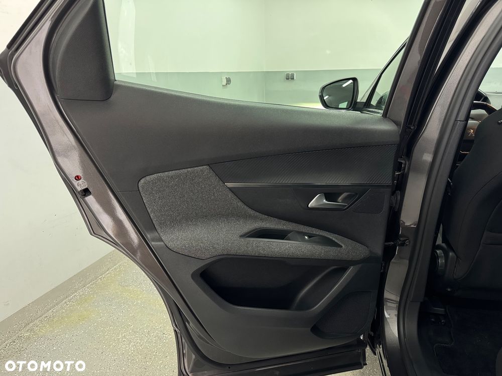 Peugeot 3008 BlueHDi 130 Stop & Start EAT8 Active Pack - 24
