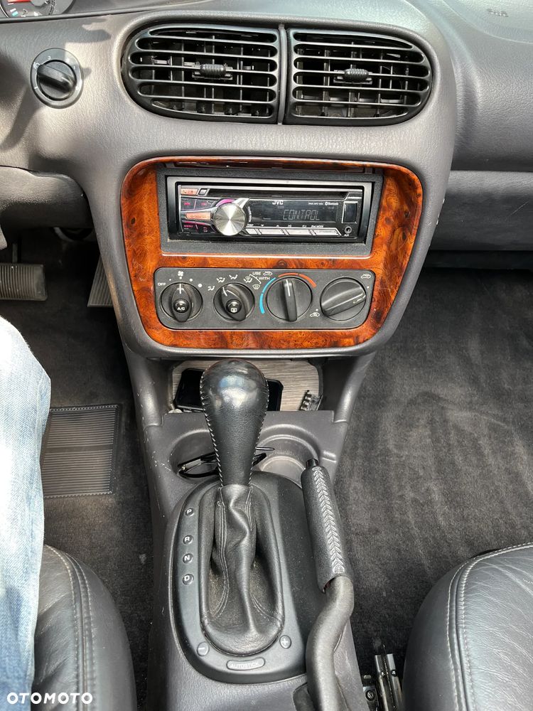 Chrysler Stratus - 33