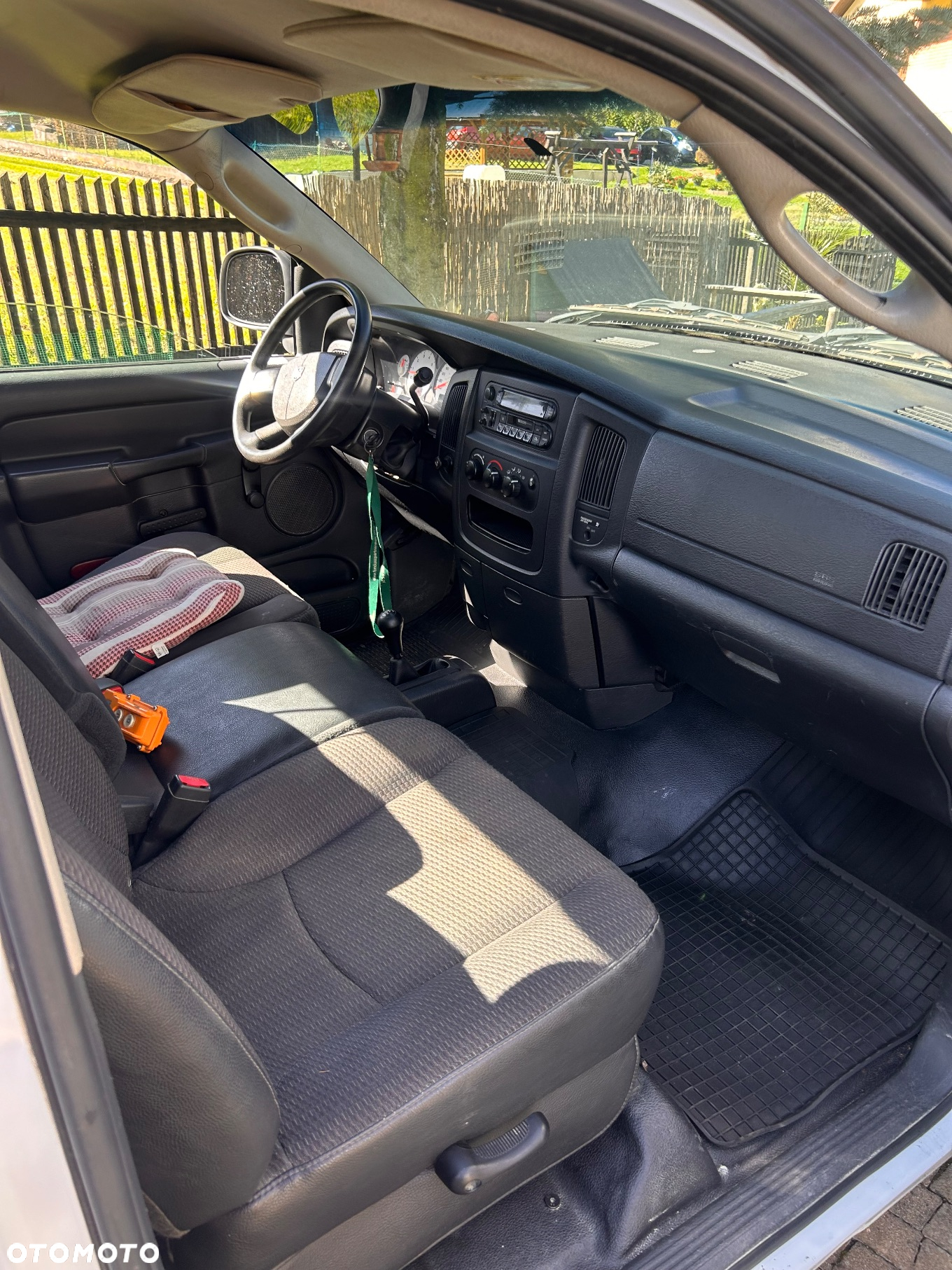 Dodge RAM - 8