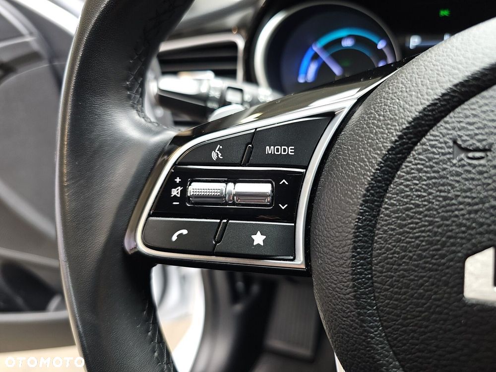 Kia Ceed 1.6 GDI PHEV L DCT - 13