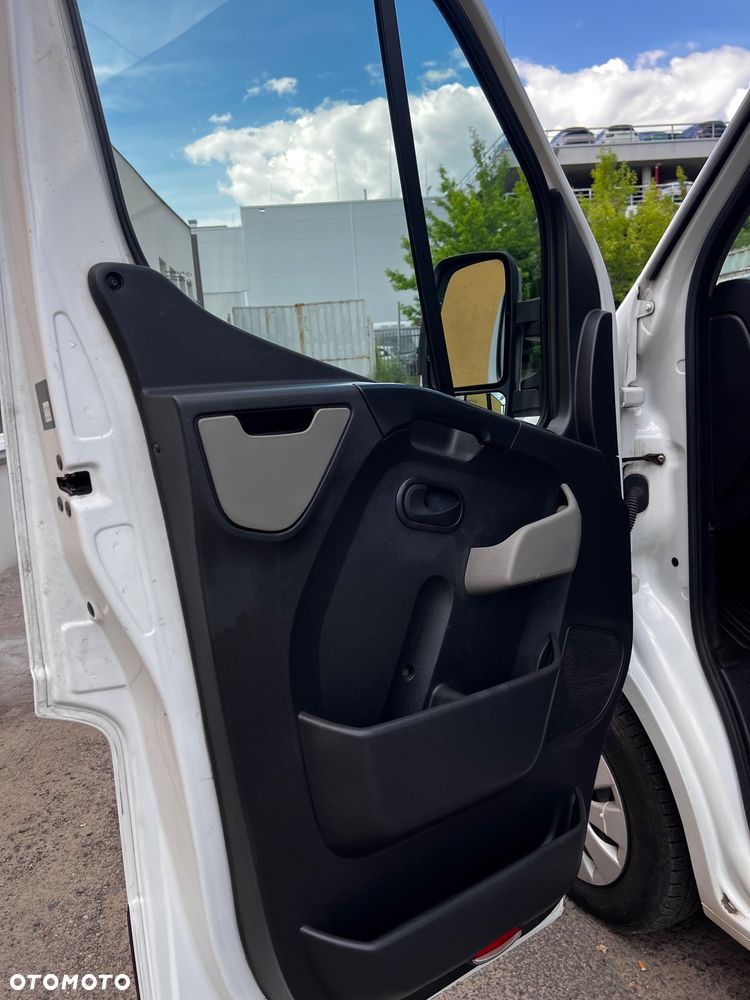 Renault Master - 15
