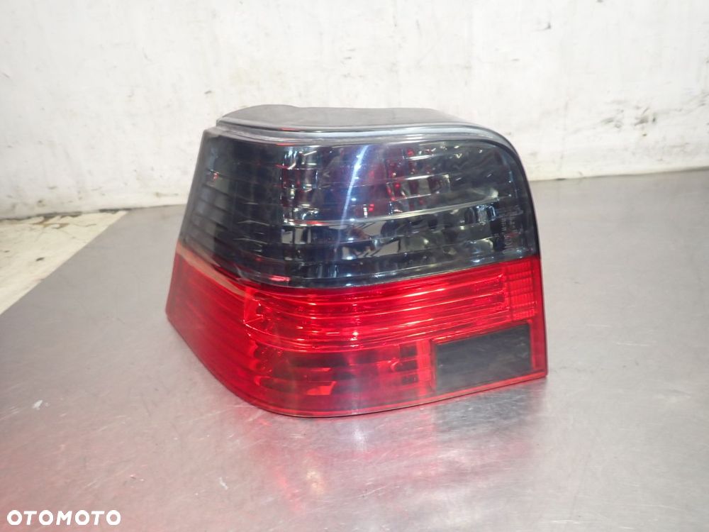 LAMPA LEWA TYLNA VOLKSWAGEN GOLF IV - 1