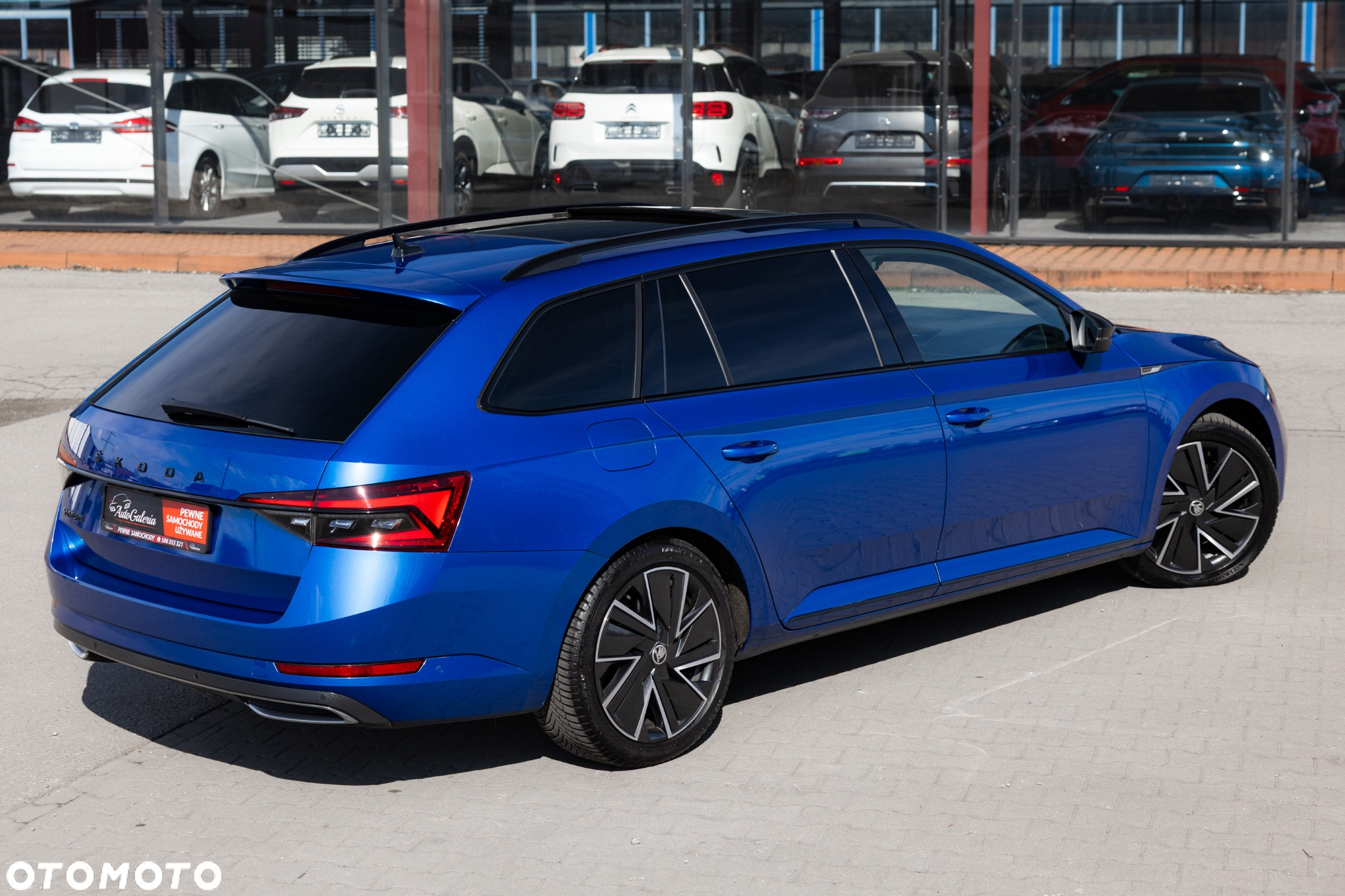 Skoda Superb 2.0 TDI DSG Sportline - 9