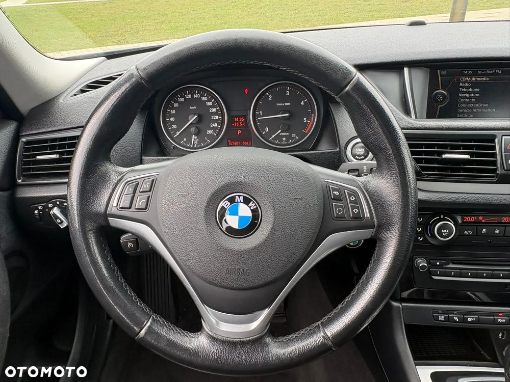 BMW X1 sDrive18d Sport Line - 11