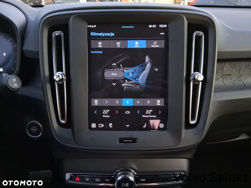 Volvo XC 40 - 24