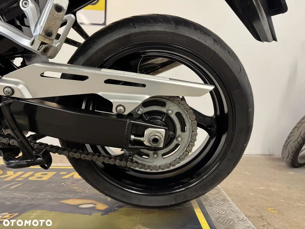 Suzuki Bandit - 25
