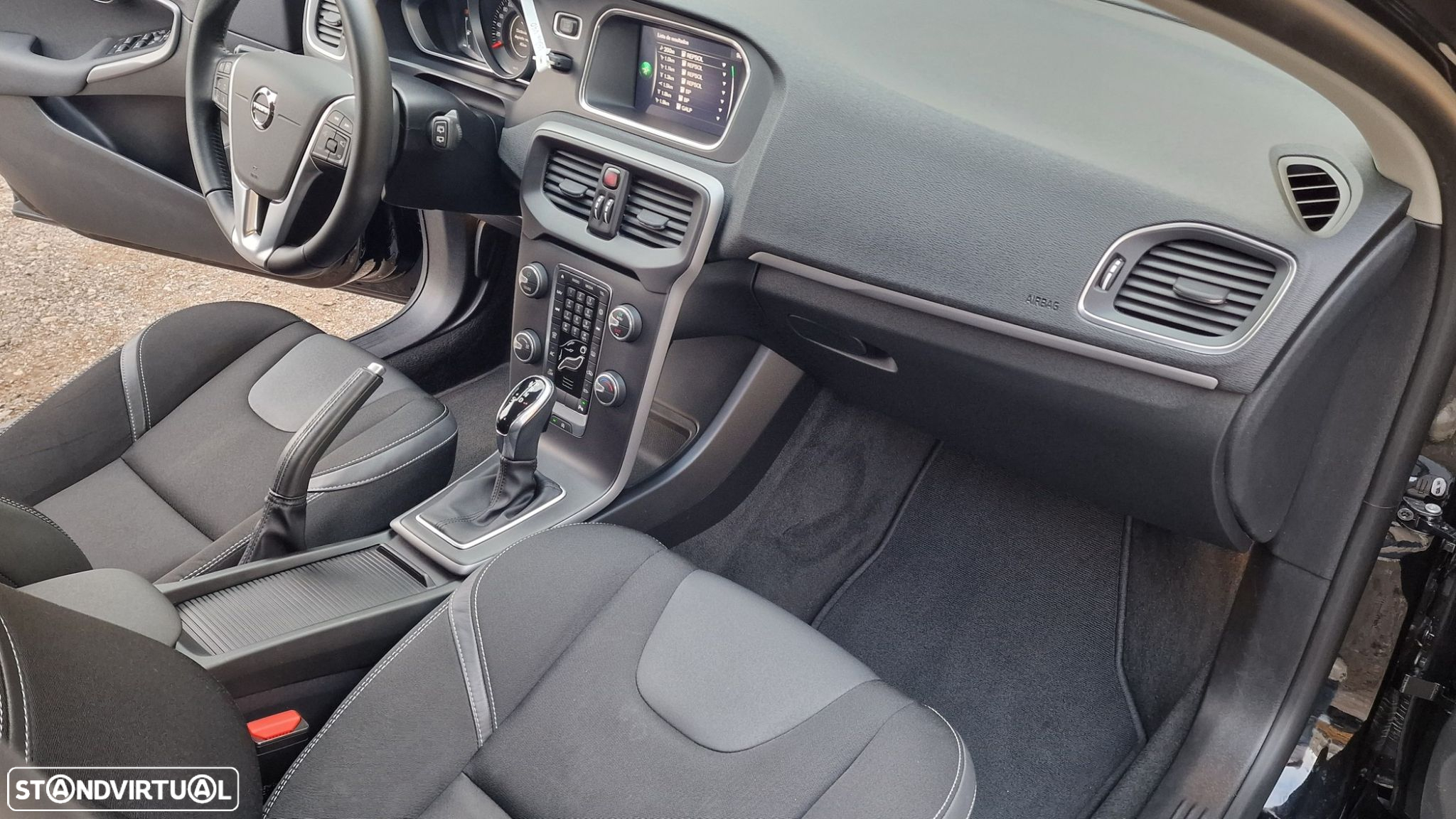 Volvo V40 1.5 T3 Sport Edition Geartronic - 27