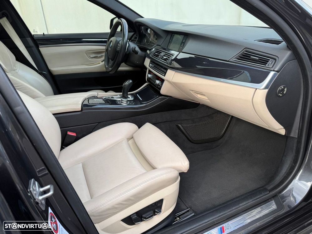 BMW 550 i Pack M Auto - 20