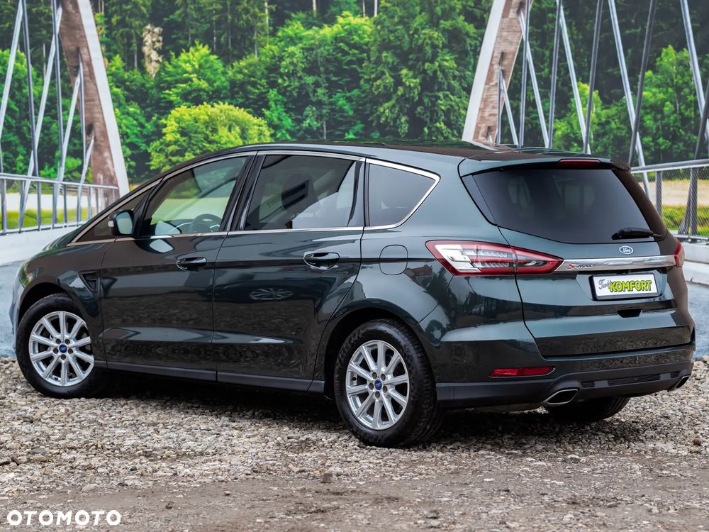 Ford S-Max - 9