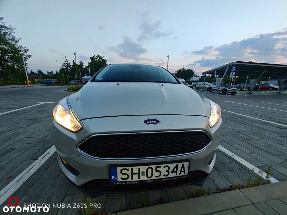 Ford Focus 1.6 SYNC Edition - 6