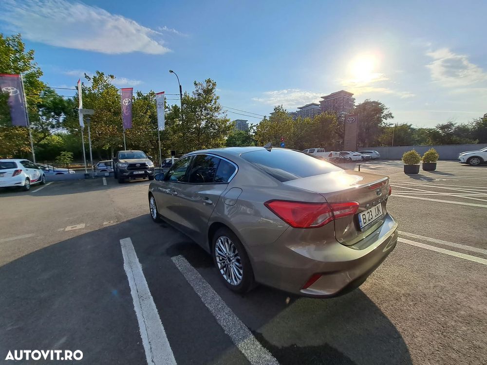 Ford Focus - 7
