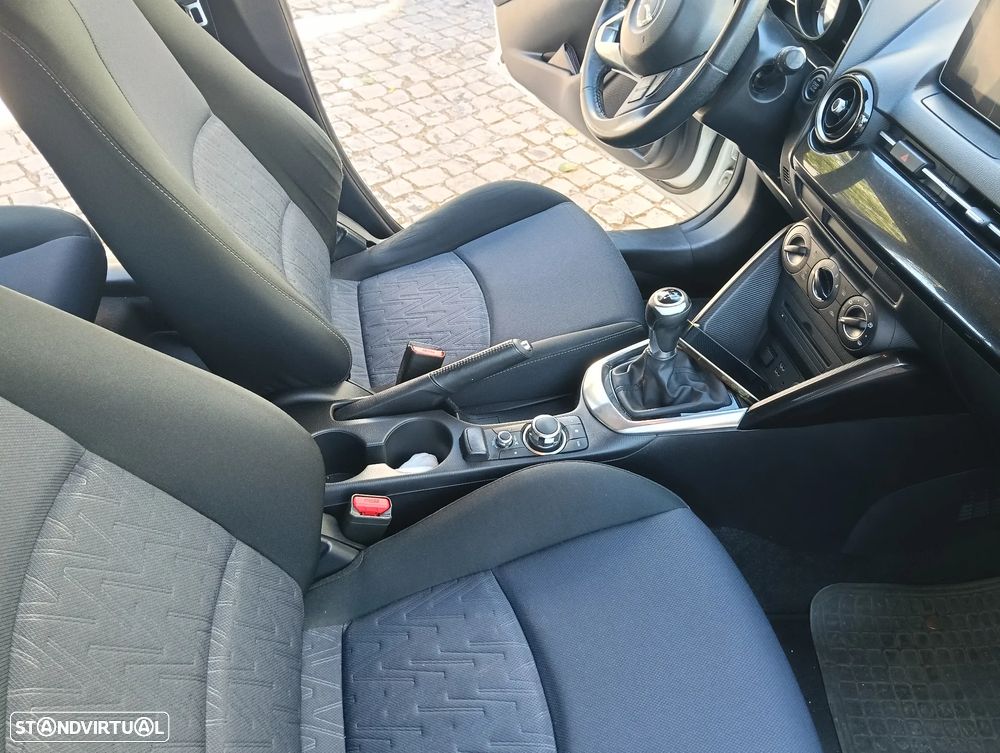 Mazda 2 1.5 Sky.Evolve Navi - 16