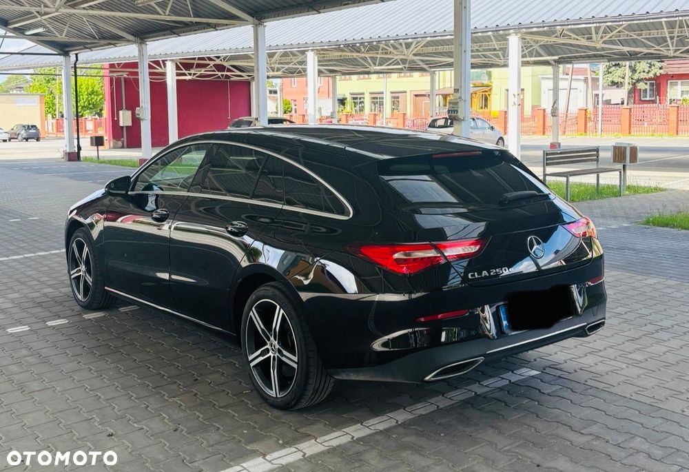 Mercedes-Benz CLA 250 e 8G-DCT Progressive - 3