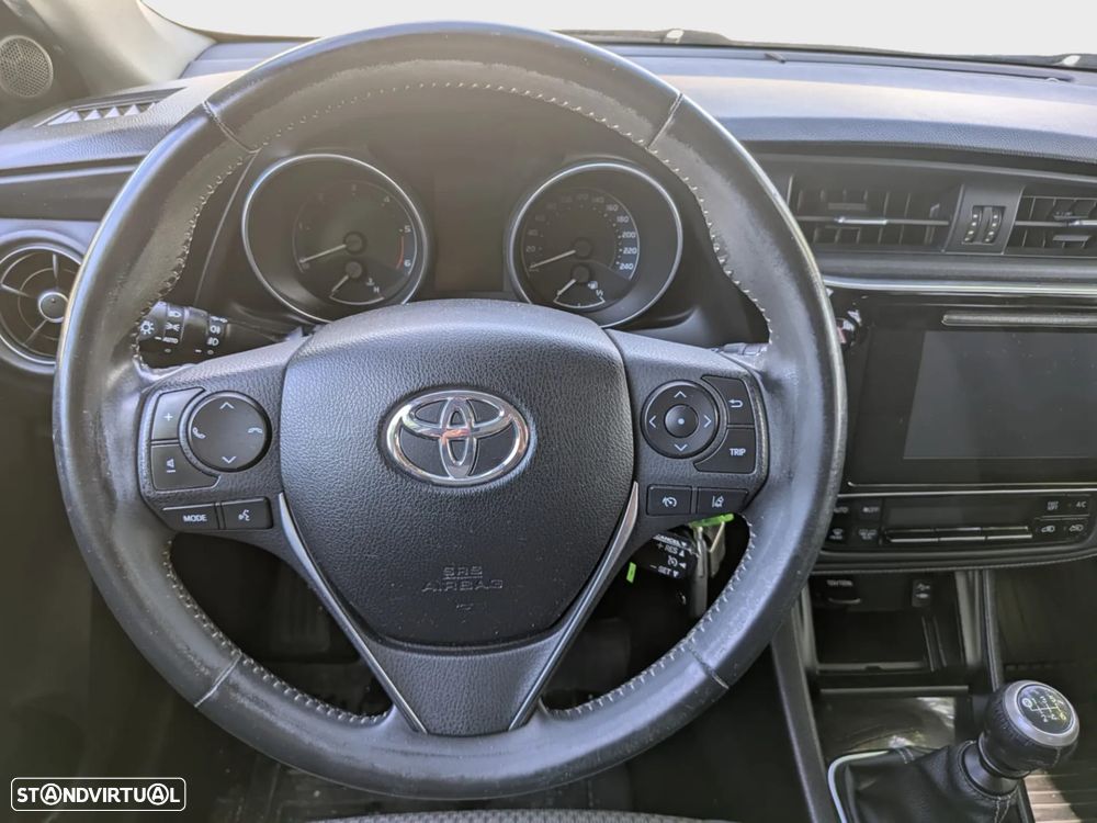 Toyota Auris 1.4 D-4D Comfort+Pack Techno - 9