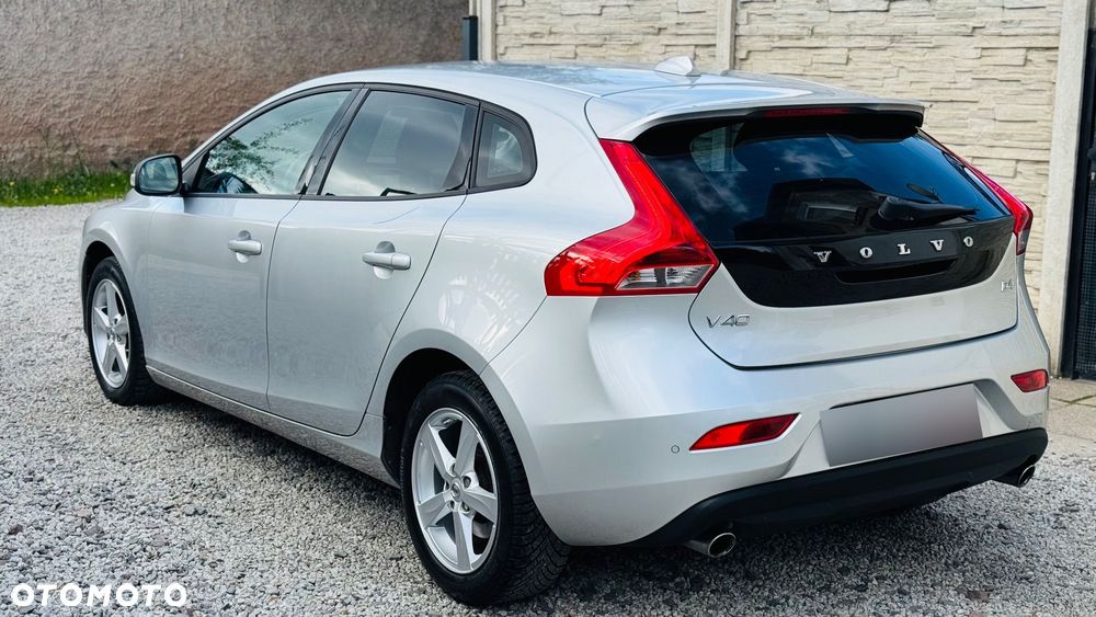 Volvo V40 D4 Inscription - 17
