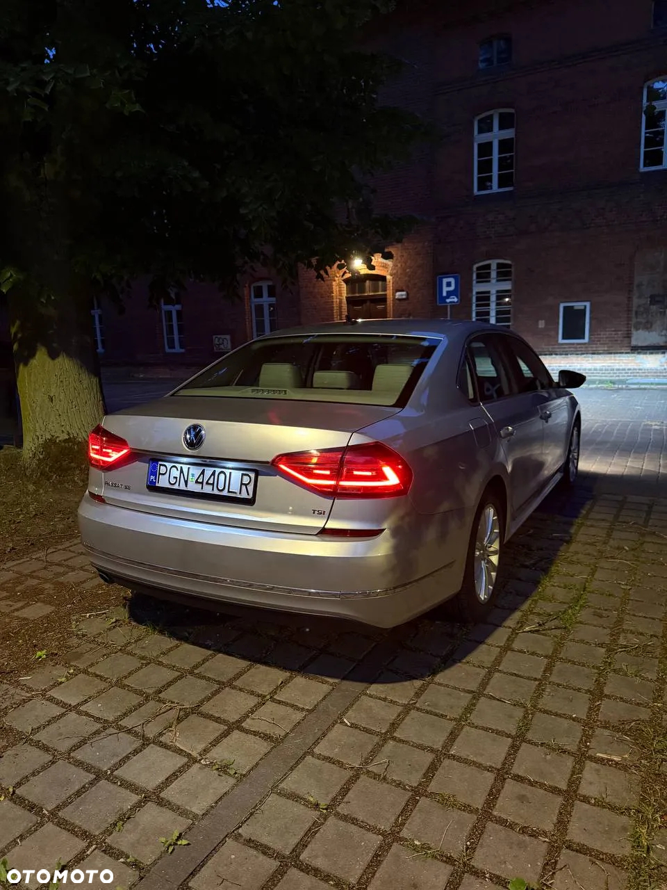 Volkswagen Passat 1.8 TSI BMT Highline DSG - 27