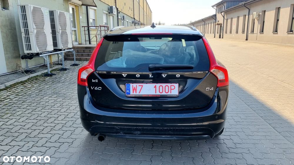 Volvo V60 D4 Momentum - 5