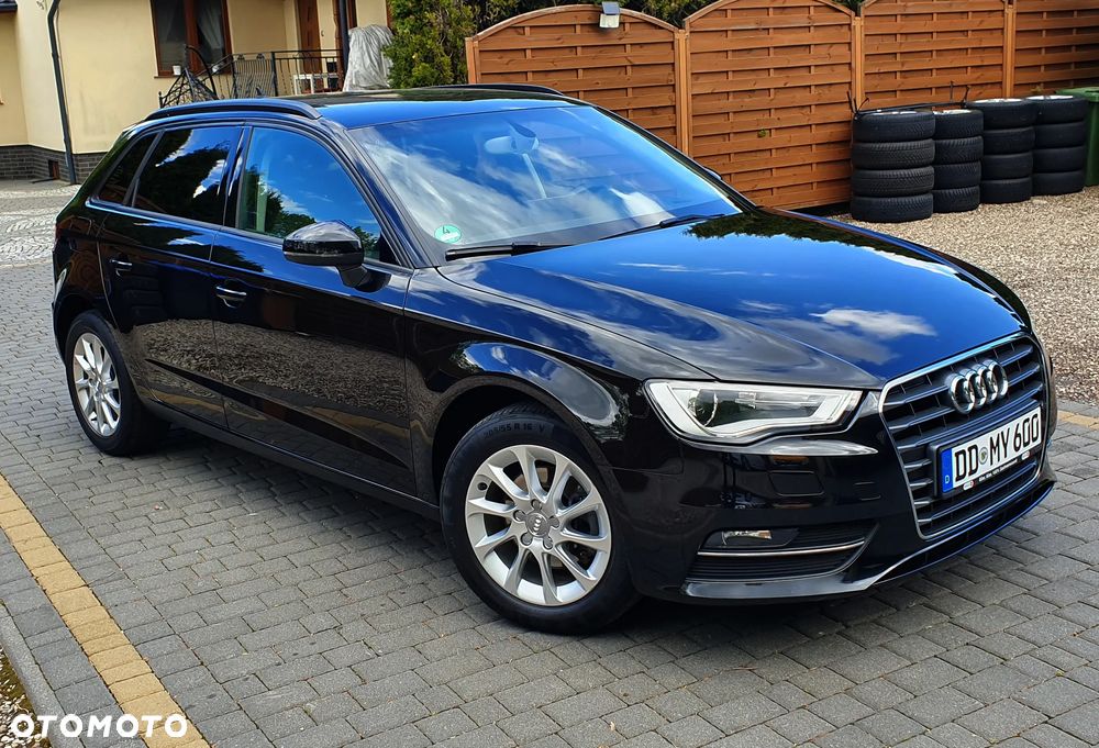 Audi A3 Sportback - 1