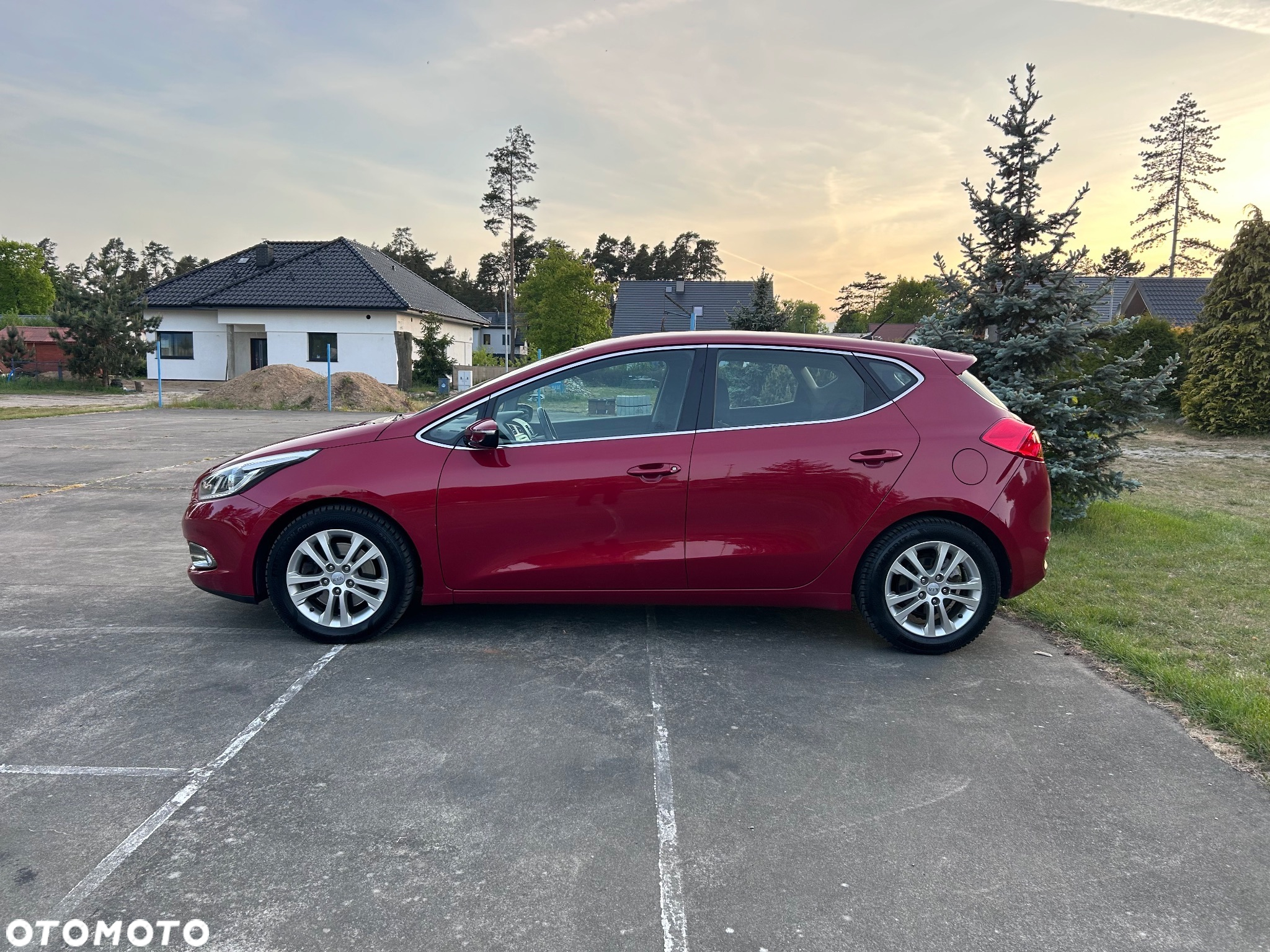 Kia Ceed 1.6 GDI DCT SW Platinum Edition - 12