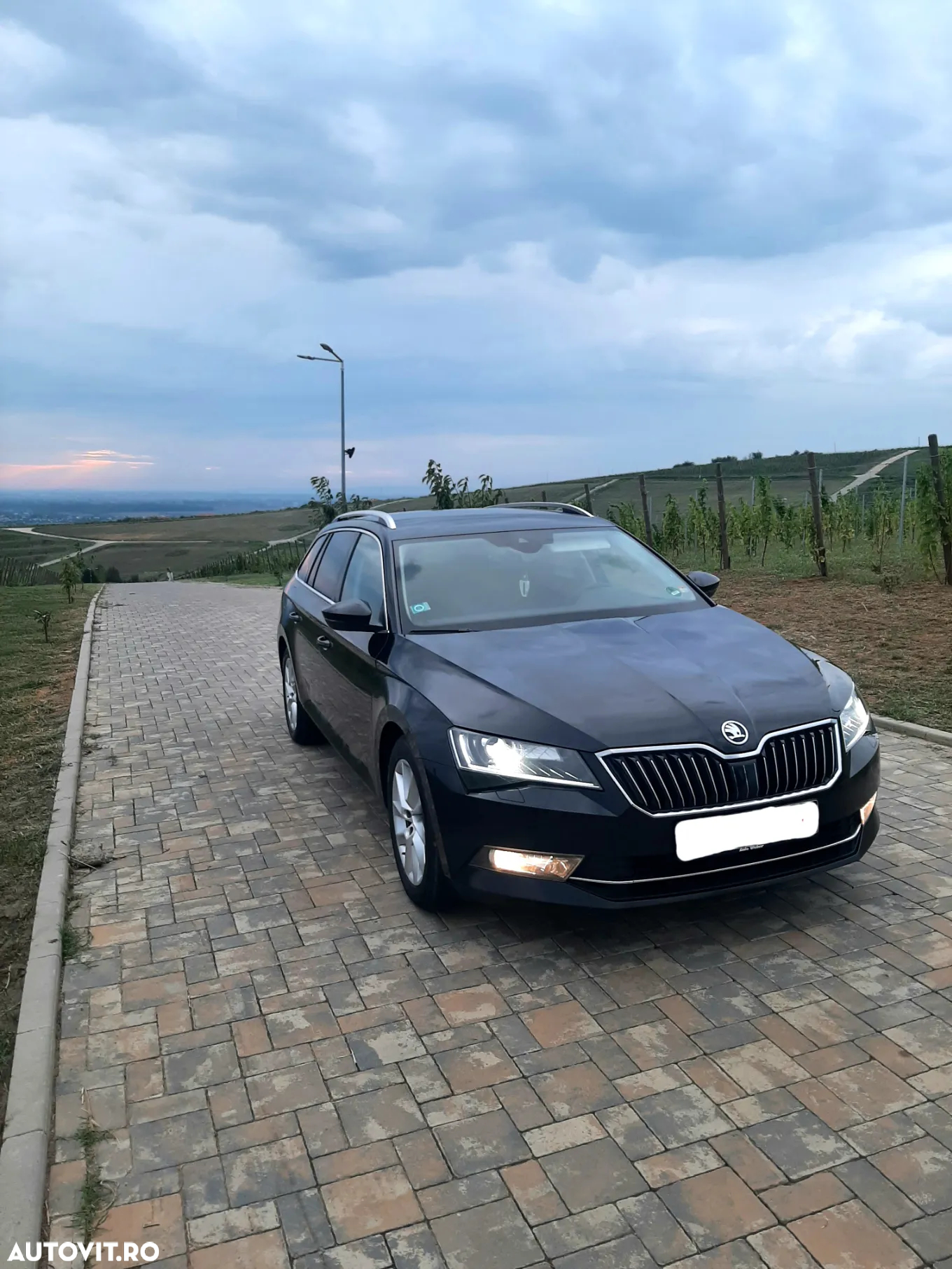 Skoda Superb 2.0 TDI DSG Style - 2