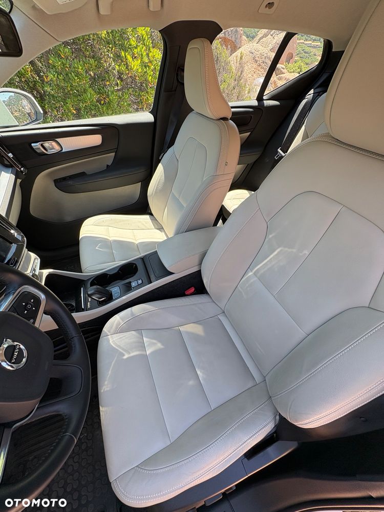 Volvo XC 40 - 4