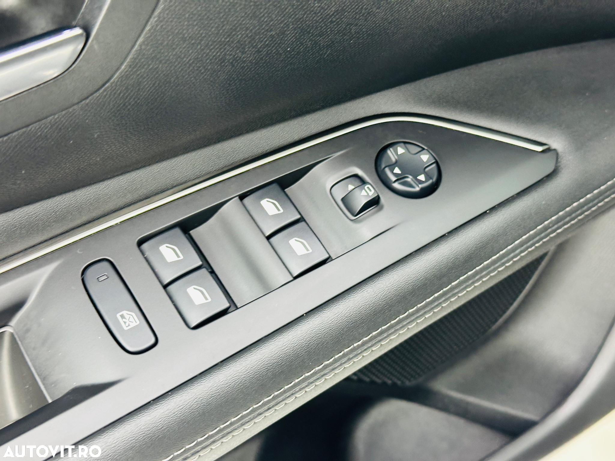 Peugeot 3008 BlueHDi 130 Stop & Start Allure Business-Paket - 11