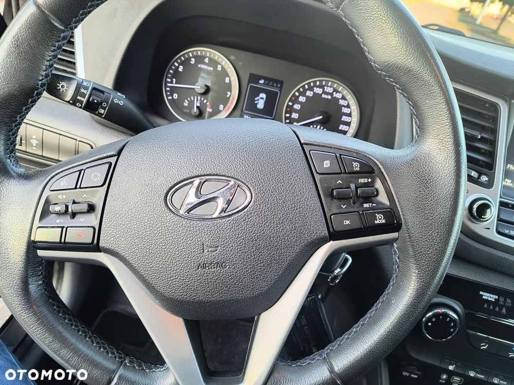 Hyundai Tucson 1.6 GDI BlueDrive Comfort 2WD - 23