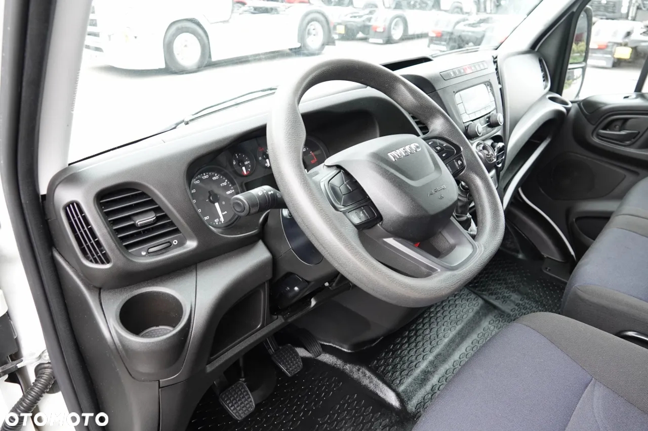 Iveco DAILY 3,0 D / KONTENER / 2020 ROK /BLIŹNIAK / SPROWADZONY / PO KONTRAKCIE SERWISOWYM - 22