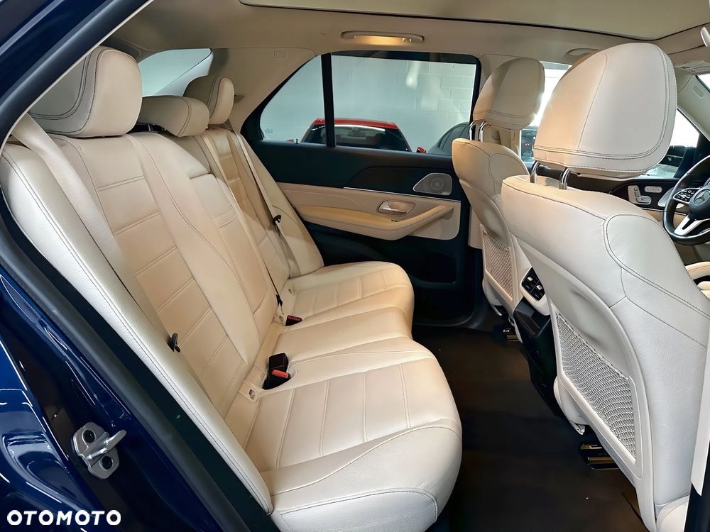 Mercedes-Benz GLE - 13