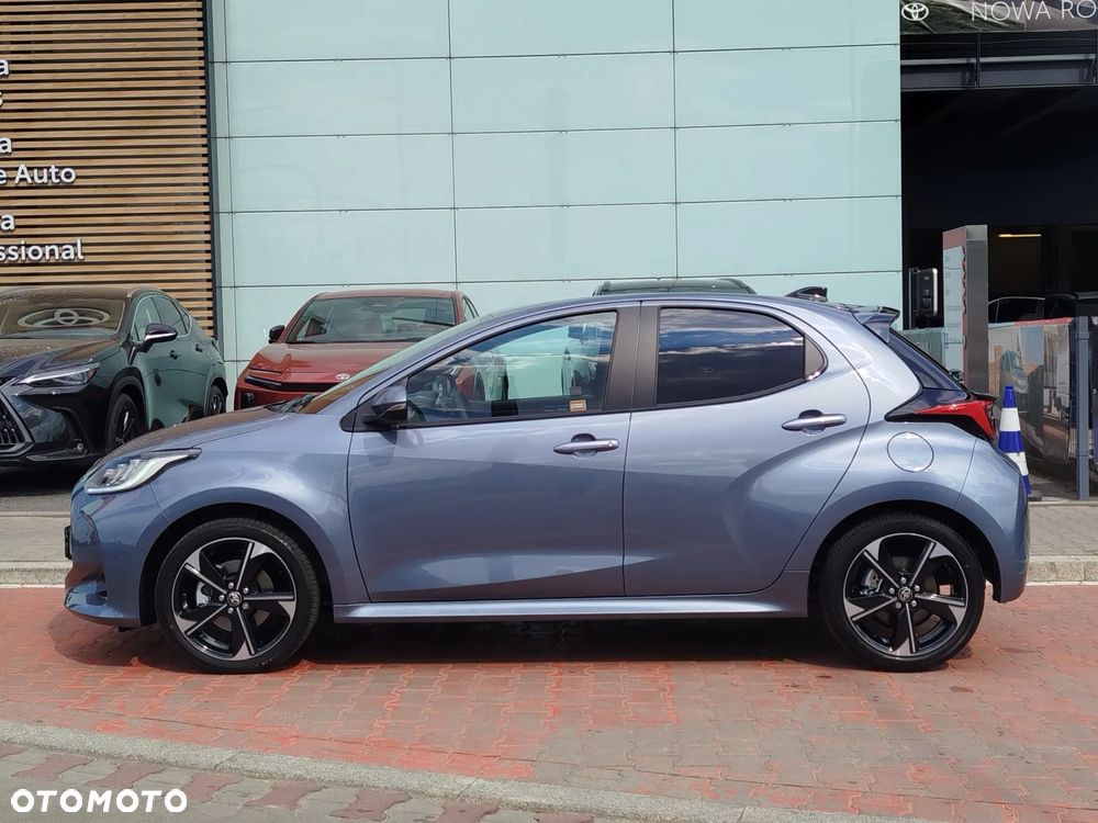 Toyota Yaris Hybrid 1.5 Executive - 4