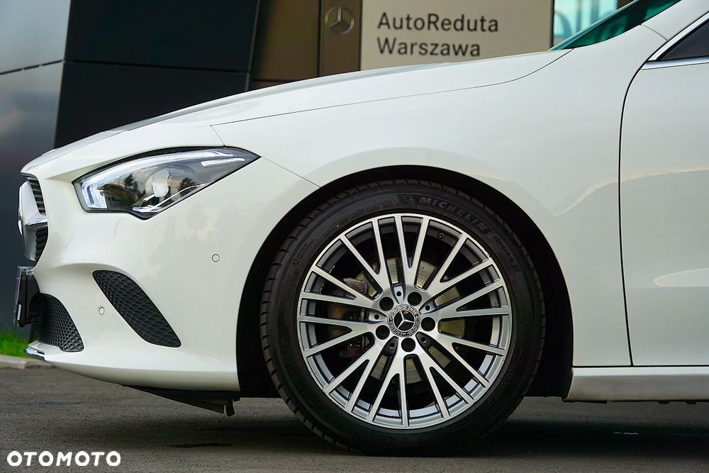 Mercedes-Benz CLA 180 Progressive 7G-DCT - 20