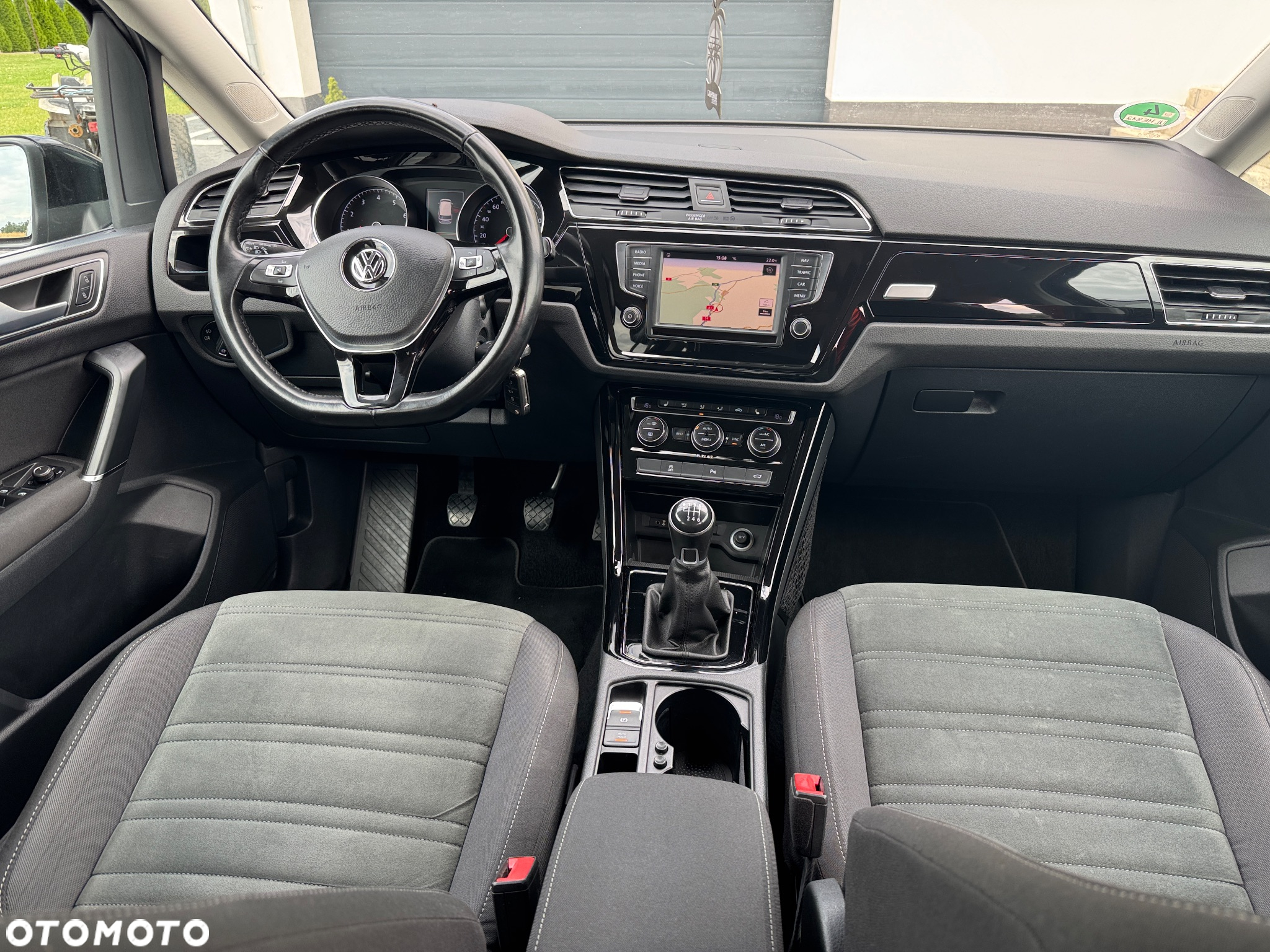 Volkswagen Touran 1.4 TSI BMT Highline - 22