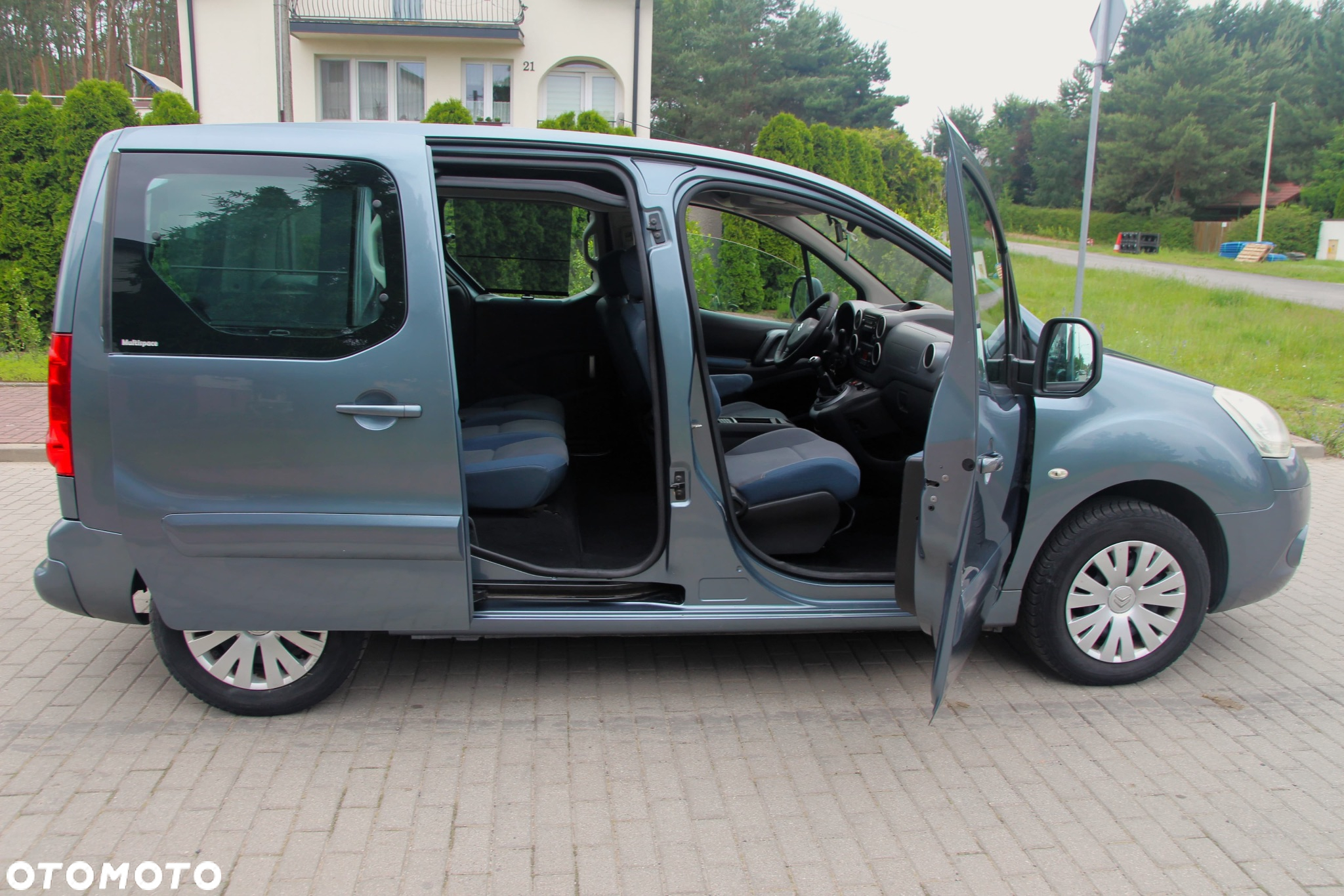 Citroën Berlingo II 1.6 HDi Multispace - 12