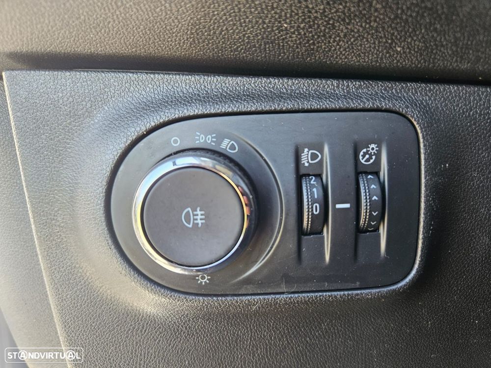 Opel Corsa 1.3 CDTi Dynamic - 30