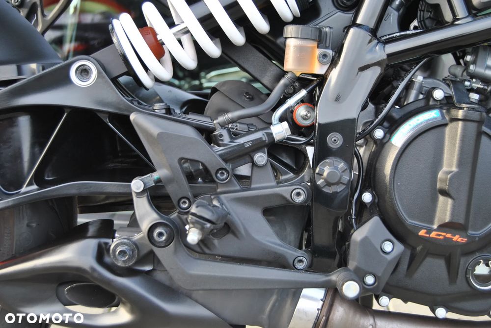 KTM Duke - 21
