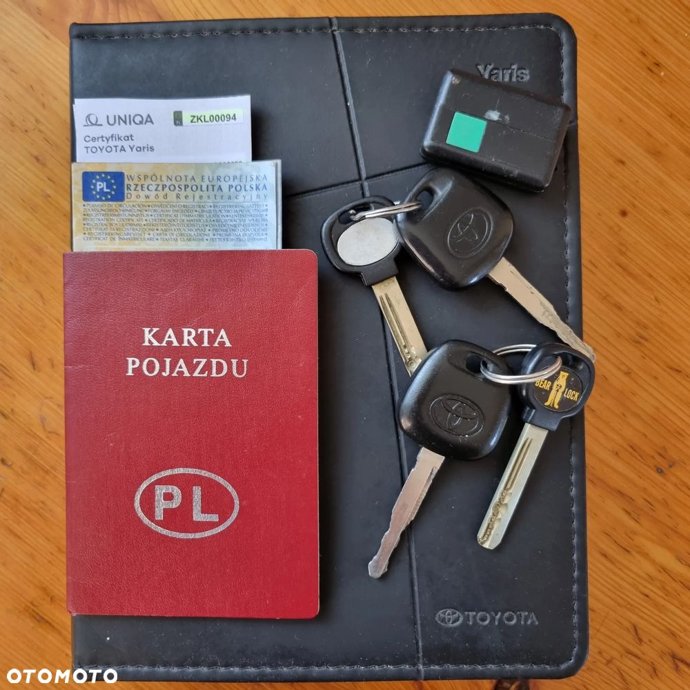 Toyota Yaris 1.0 Terra - 11