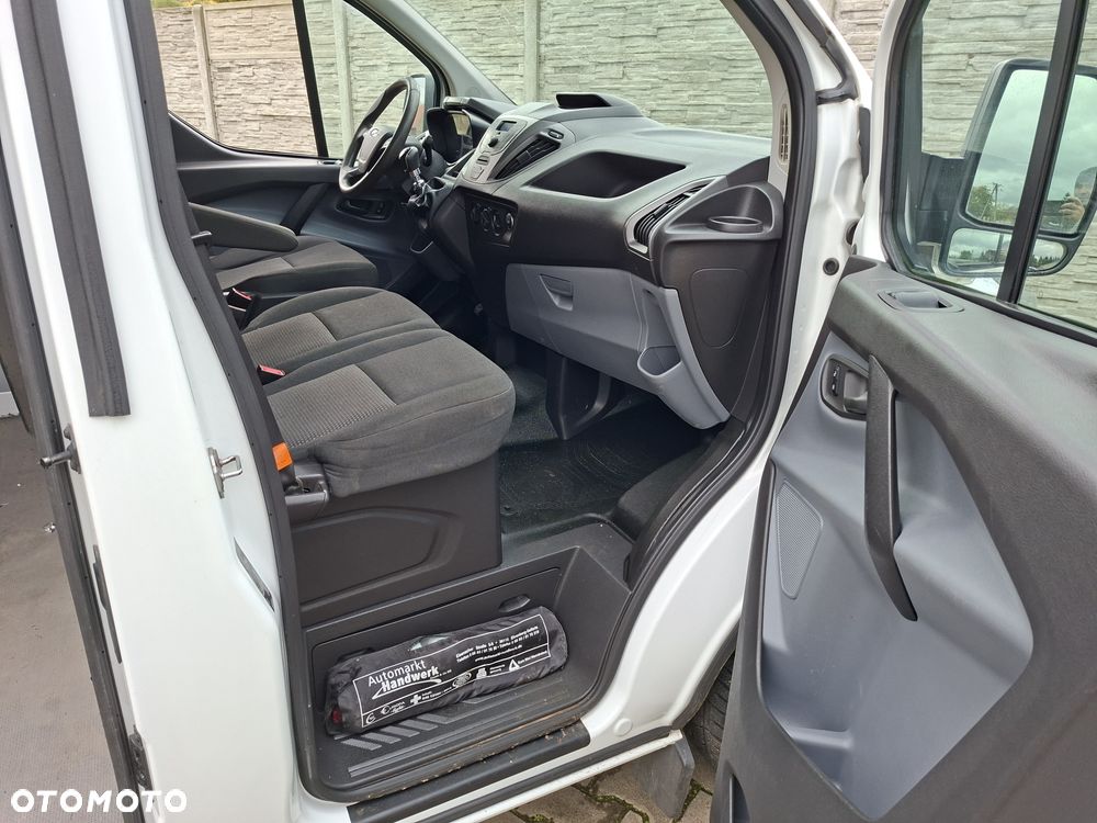 Ford Transit Custom - 22
