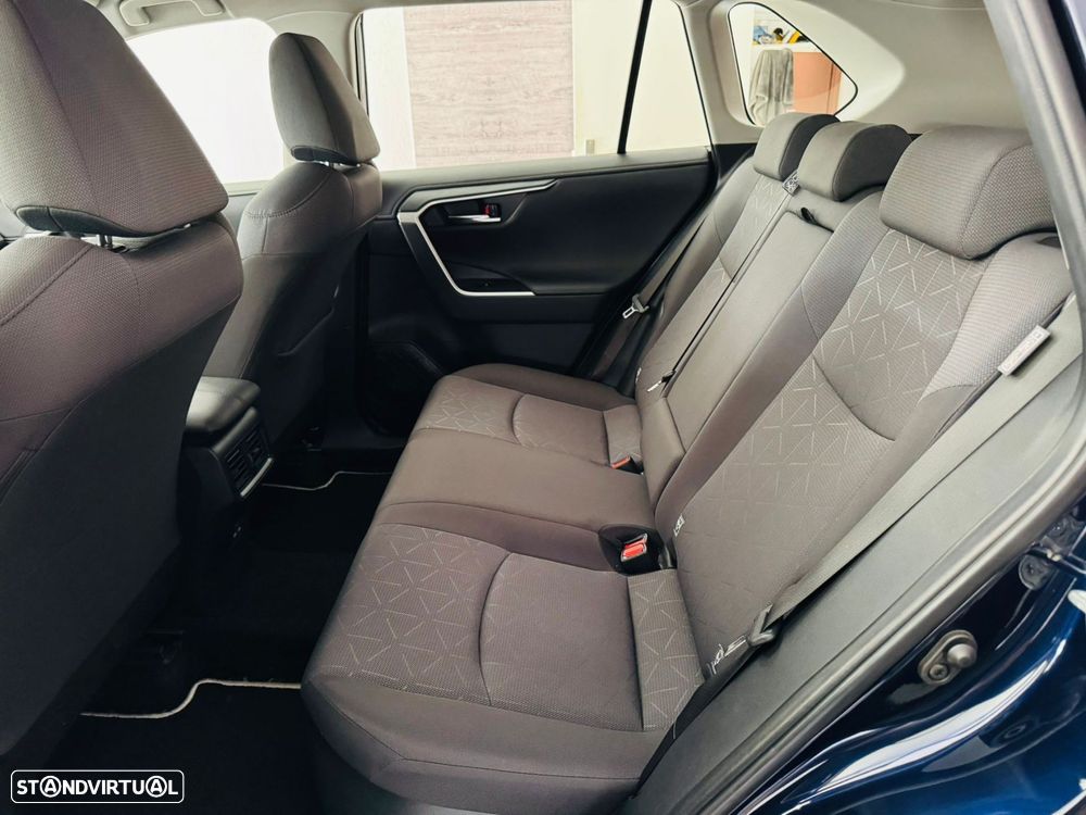 Toyota RAV4 2.5 HDF Comfort - 15