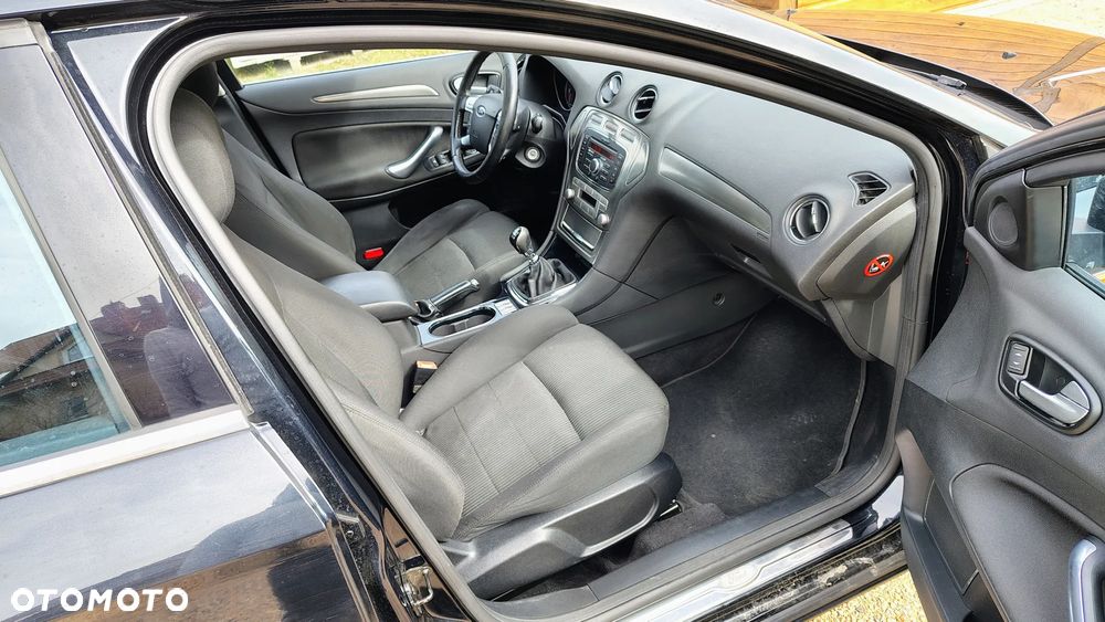 Ford Mondeo 2.0 TDCi Titanium - 8