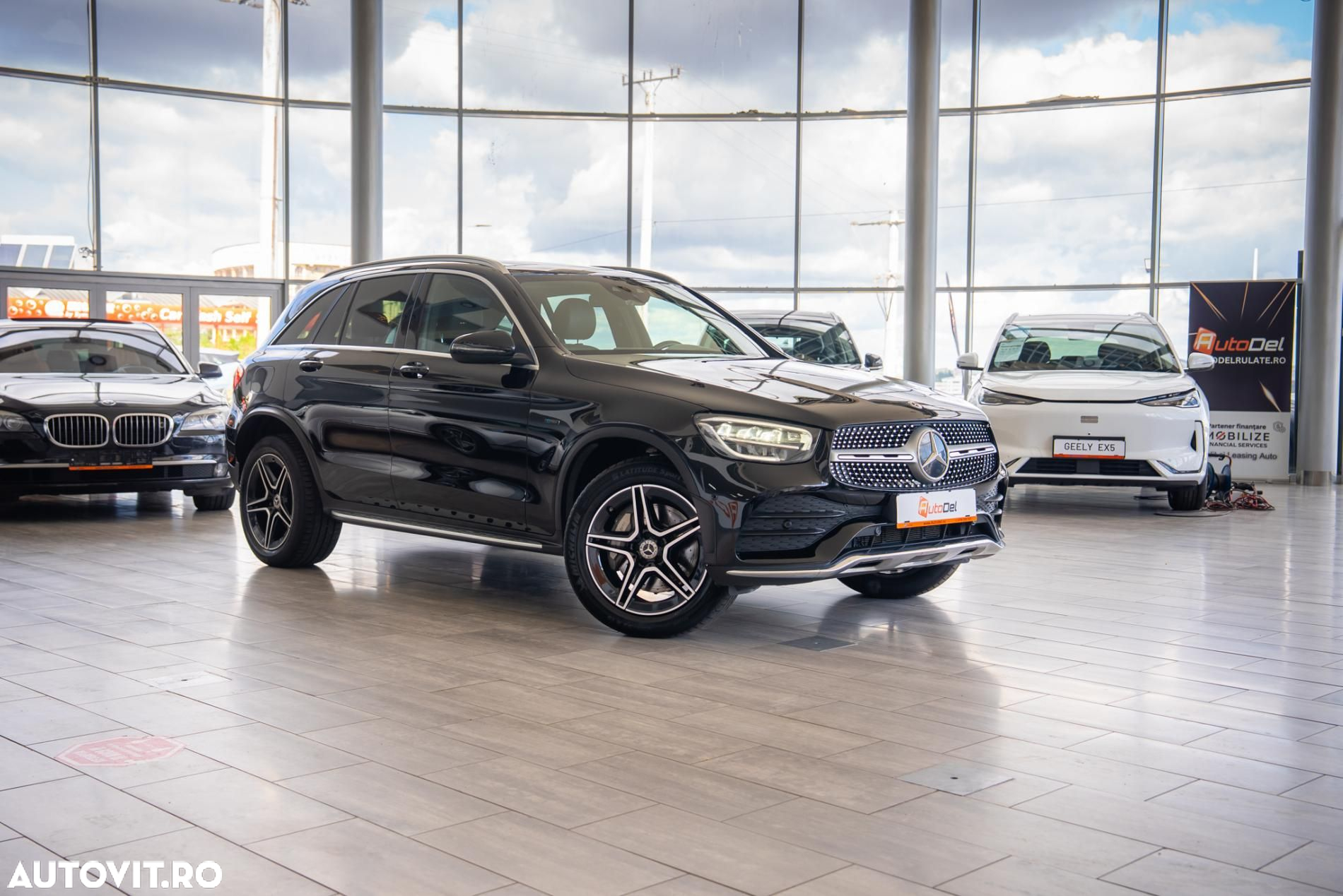 Mercedes-Benz GLC - 24
