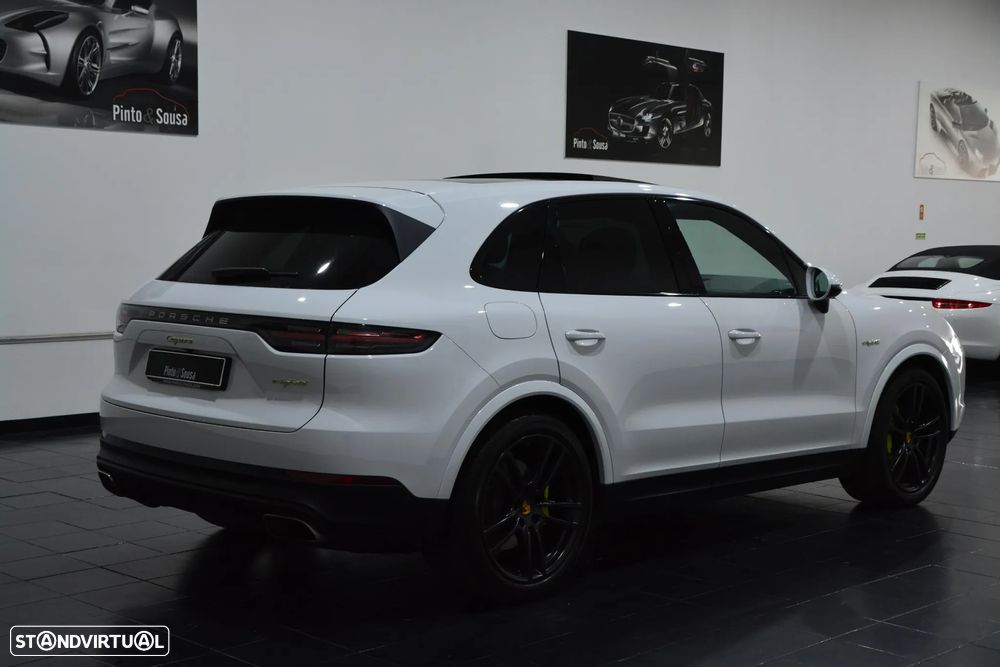Porsche Cayenne E-Hybrid - 13