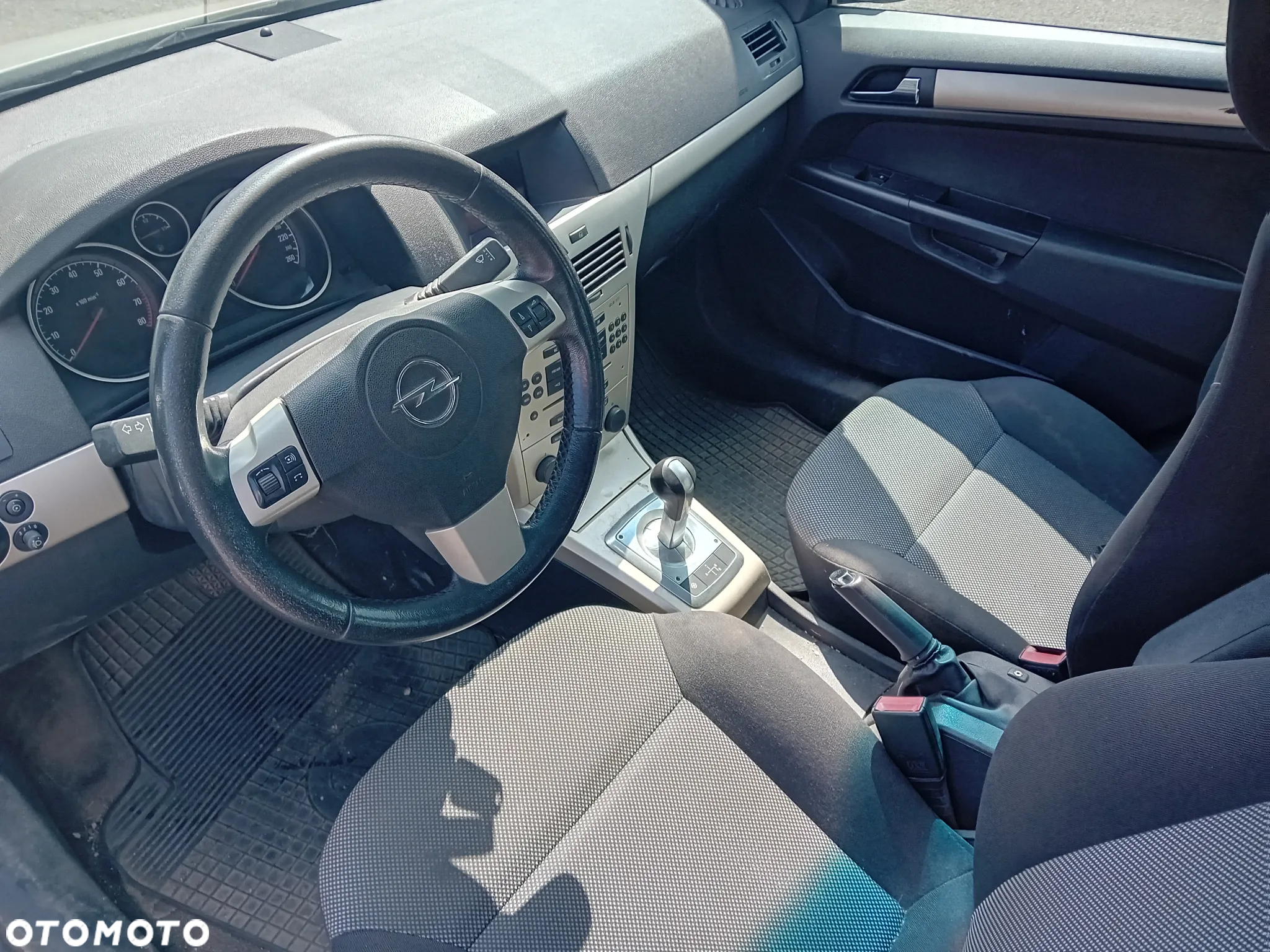 *OPEL ASTRA H* Samochód na części - 10