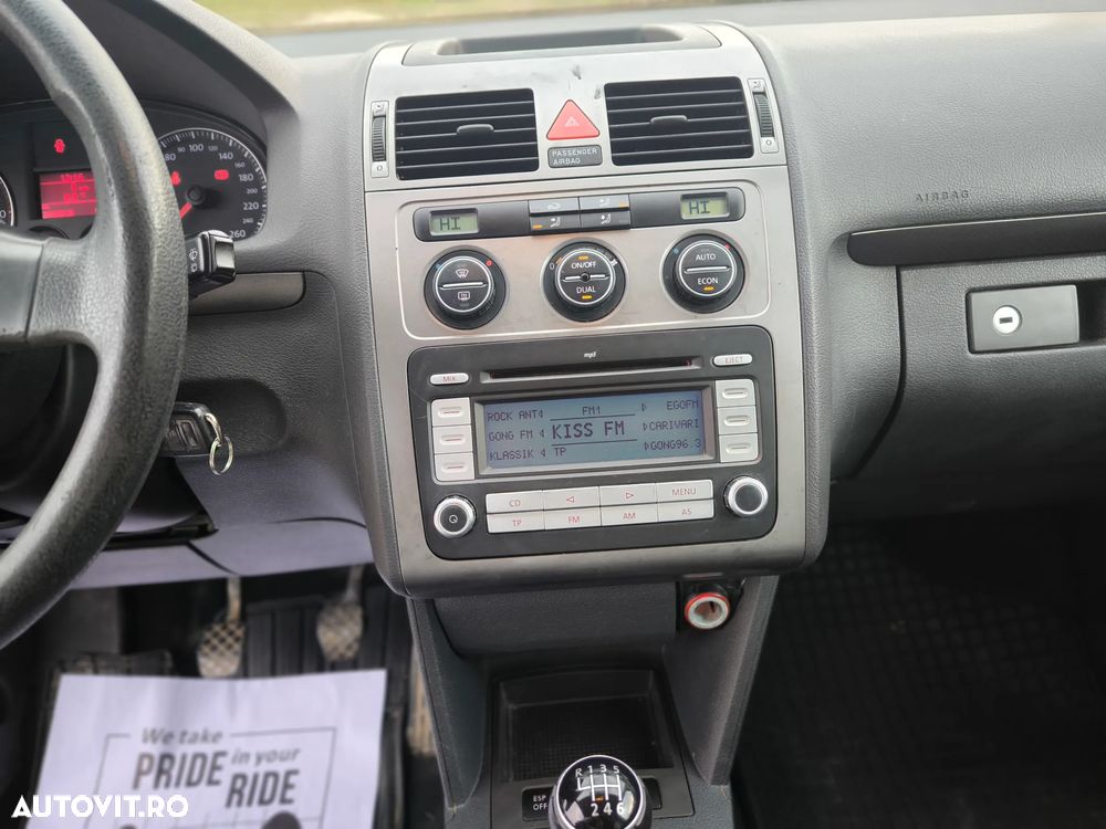 Volkswagen Touran 1.9TDI Highline - 8