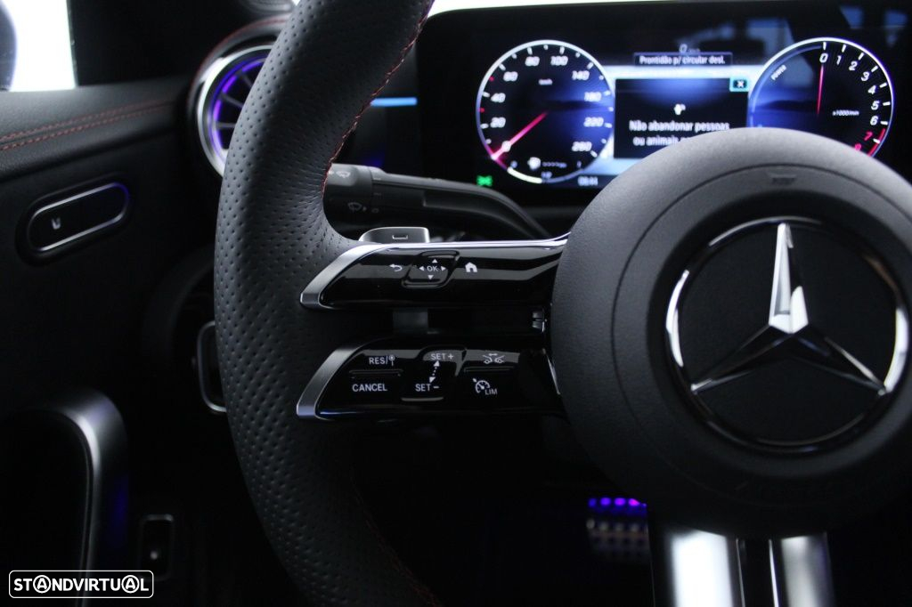 Mercedes-Benz CLA 250 e AMG Line - 22