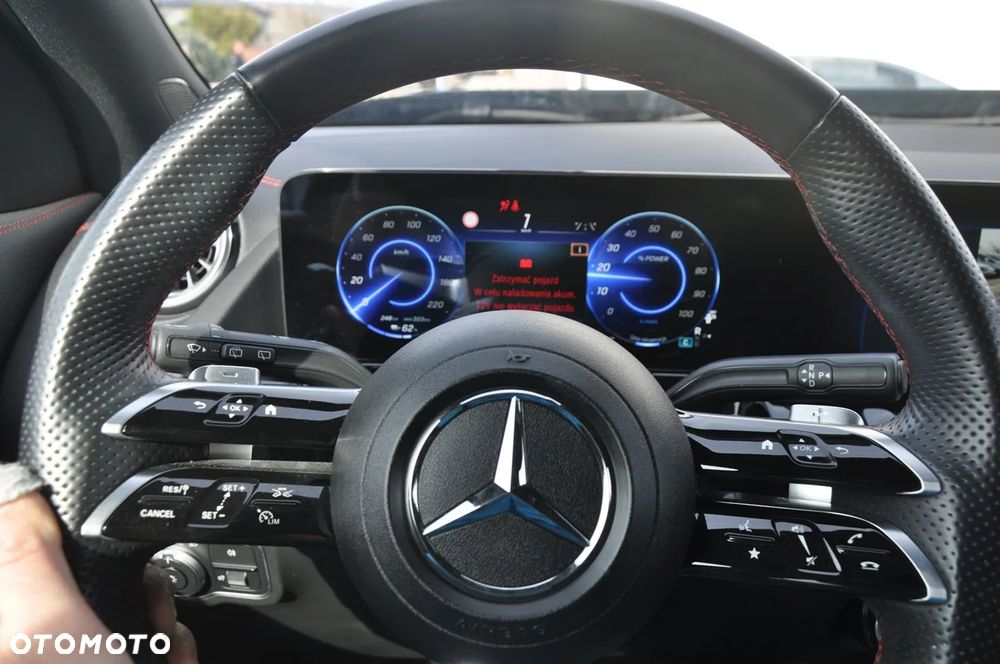 Mercedes-Benz EQA 250+ AMG Line - 38