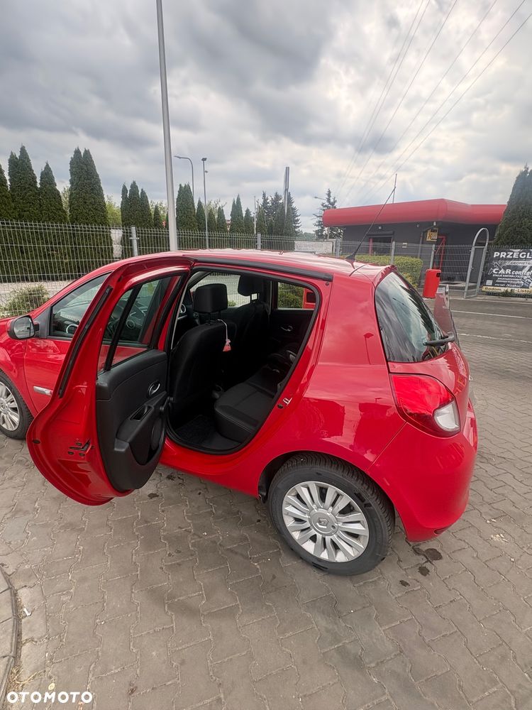 Renault Clio 1.2 16V 75 Dynamique - 17
